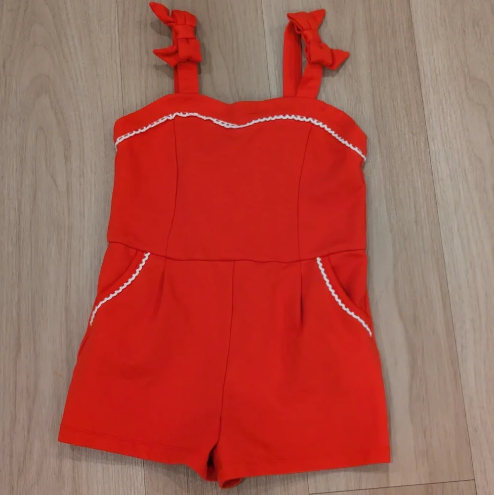Janie And Jack Adorable Red Romper With White Frills Size 5